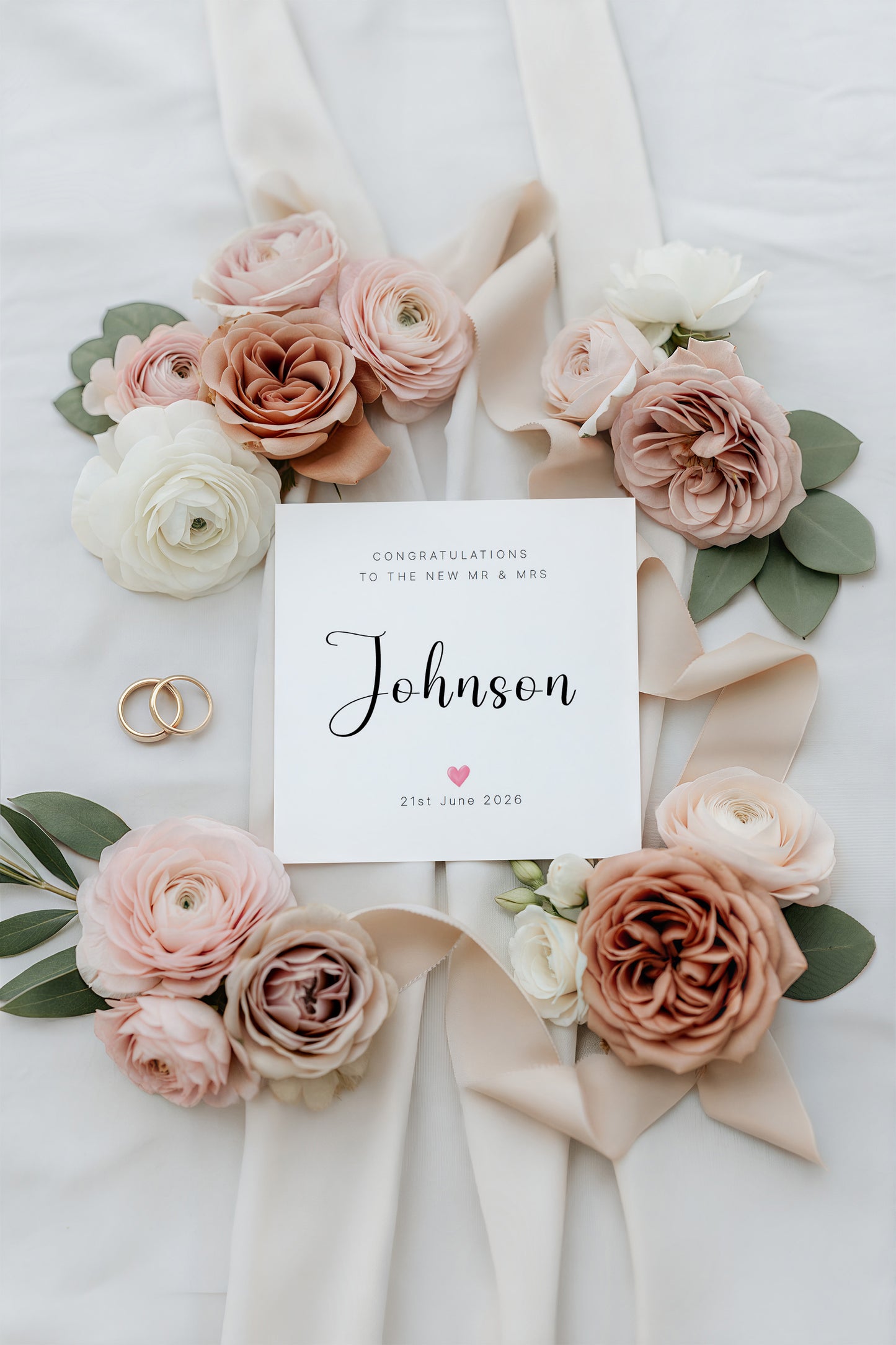Personalised Wedding Card with Couple's Surname & Date – Minimalist Mr & Mrs Card – Elegant Script Surname Wedding Card – Modern Newlywed Congratulations Card for Him or Her - Kraft Envelope Included
