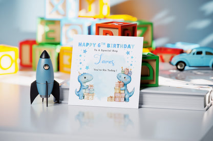 Personalised 6th Birthday Card for Boys – Cute Dinosaurs Design with Custom Name and Message – Age 6 Years Old Birthday Card for Boys, Kids, Son, Grandson, Nephew – Blue Envelope Included